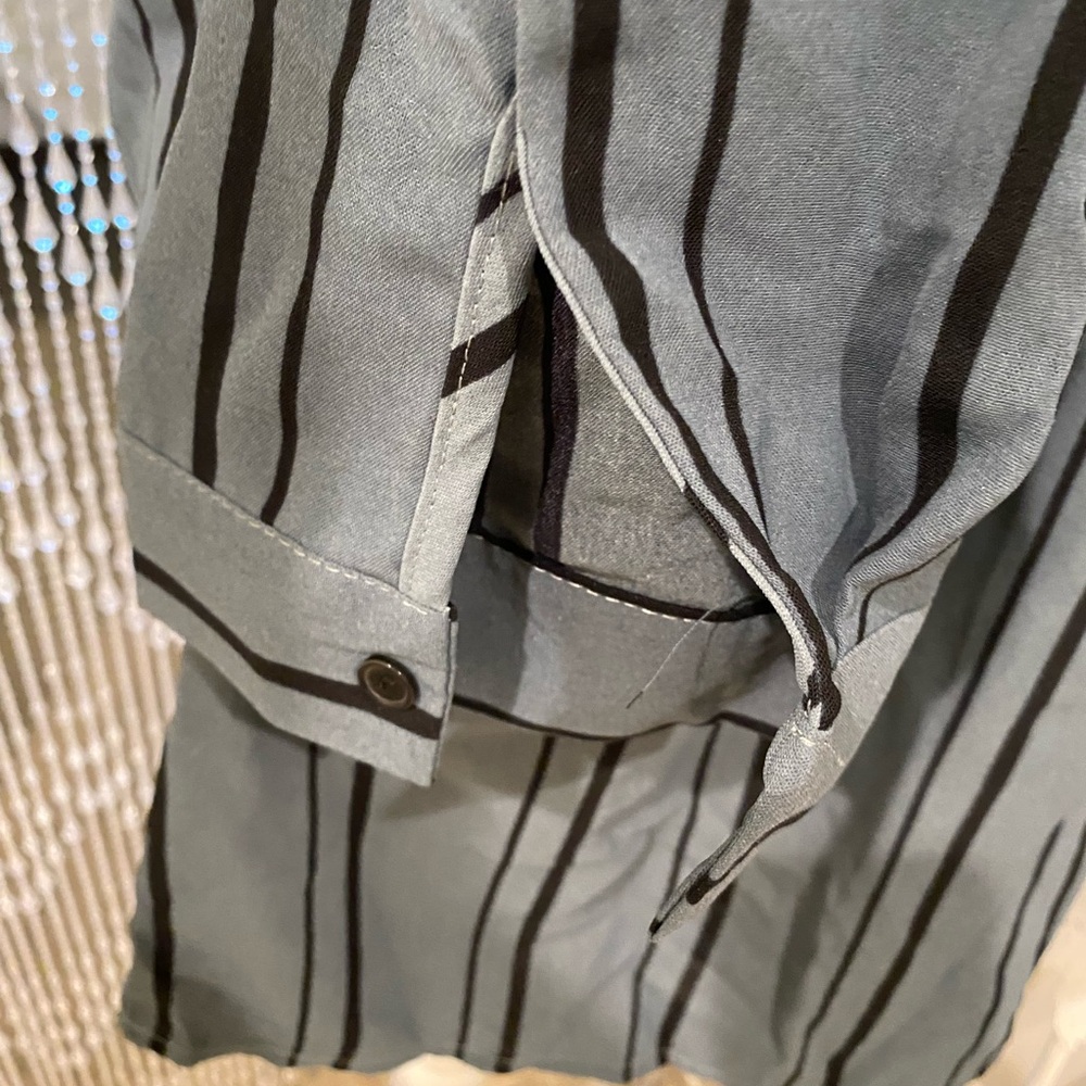 ASTYLIH WOMENS HENLEY NWOT - Picture 2 of 5